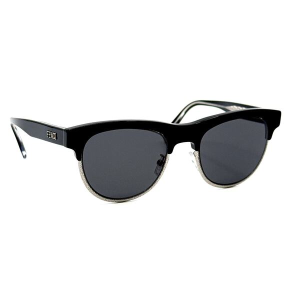 NEW!!! FENDI Sunglasses FE40105U 01A Authentic - Picture 1 of 12